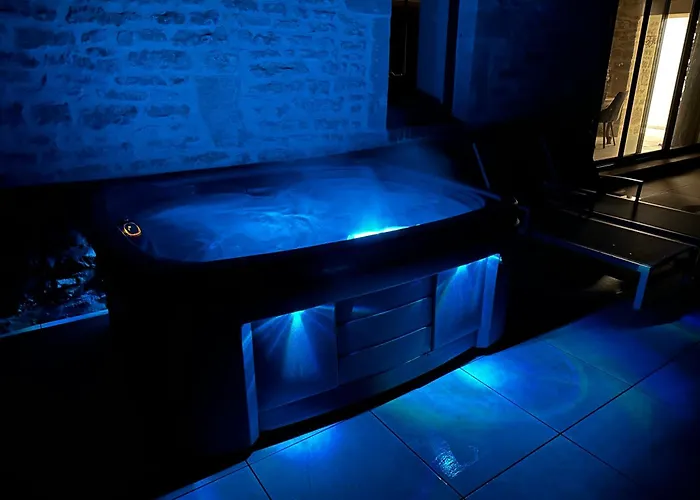 Gite 10 Personnes Avec Spa Privatif